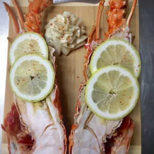 demi langouste et son aïoli